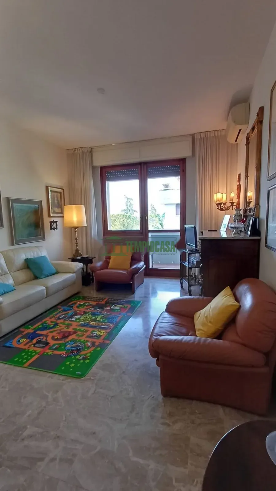 Quadrilocale in vendita in Via John Fitzgerald Kennedy s.n.c — Sala