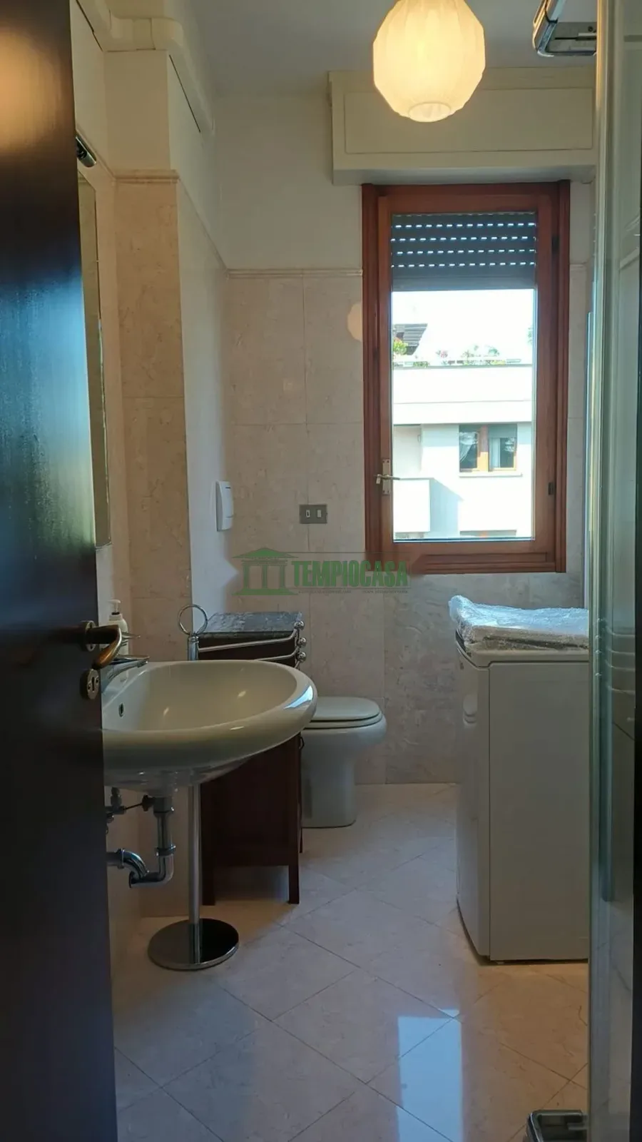Quadrilocale in vendita in Via John Fitzgerald Kennedy s.n.c — Bagno