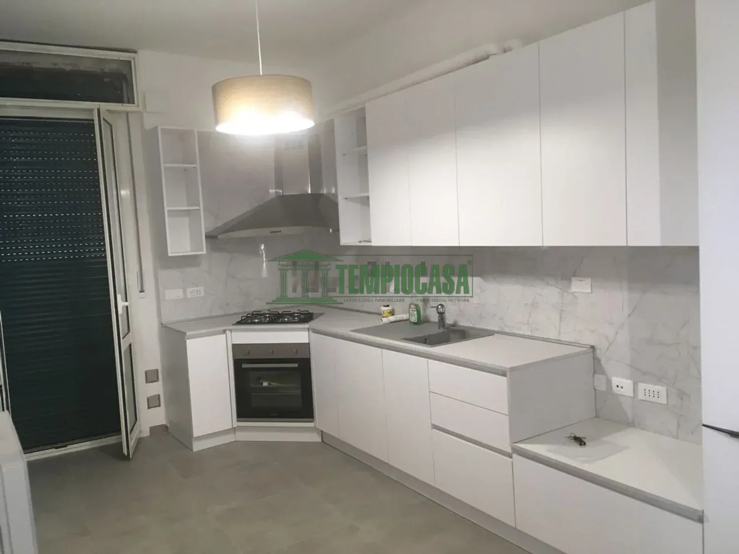 Trilocale in vendita in Via Giuseppe Massarenti, 202 — Cucina