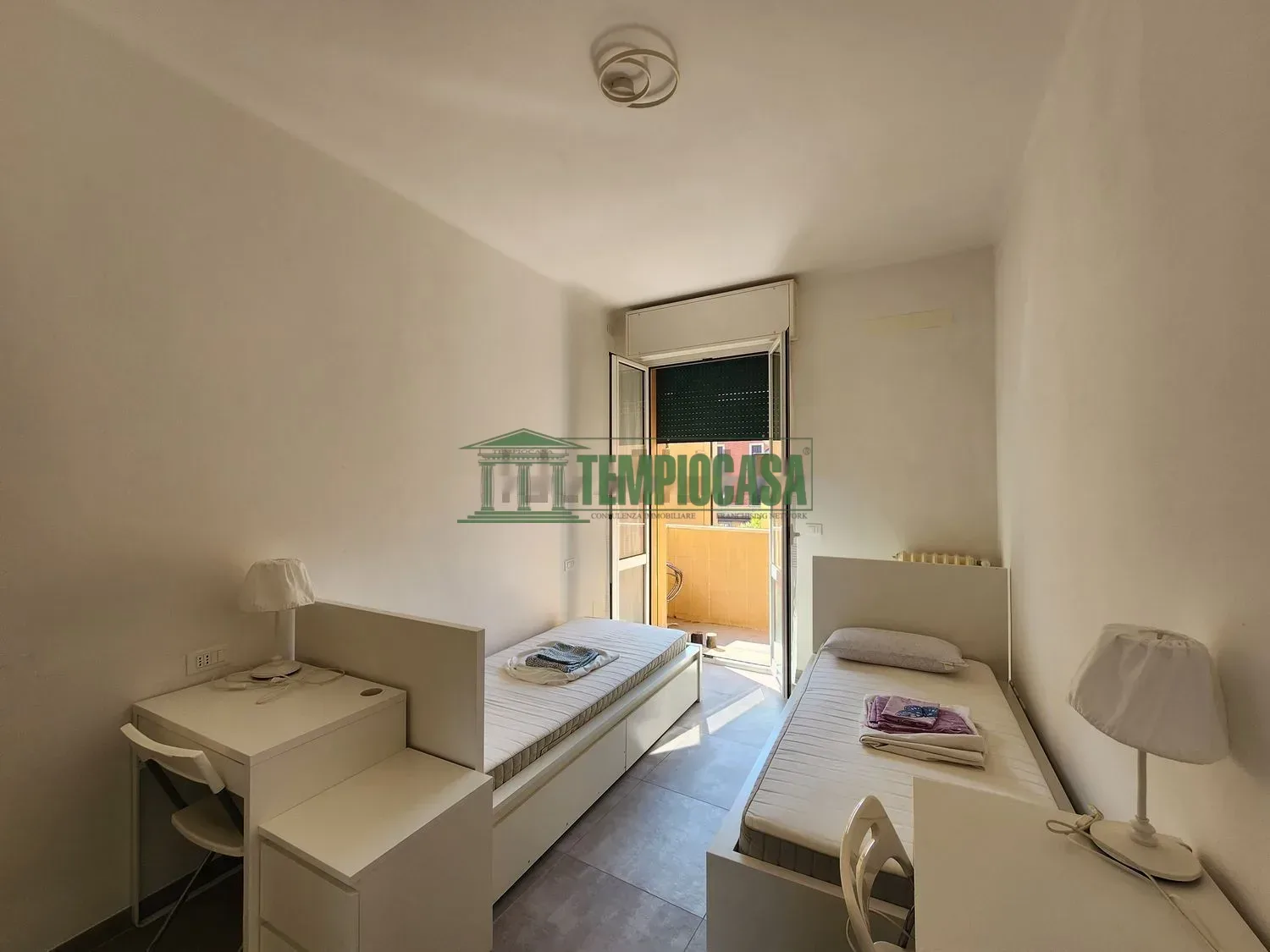 Trilocale in vendita in Via Giuseppe Massarenti, 202 — Camera da letto