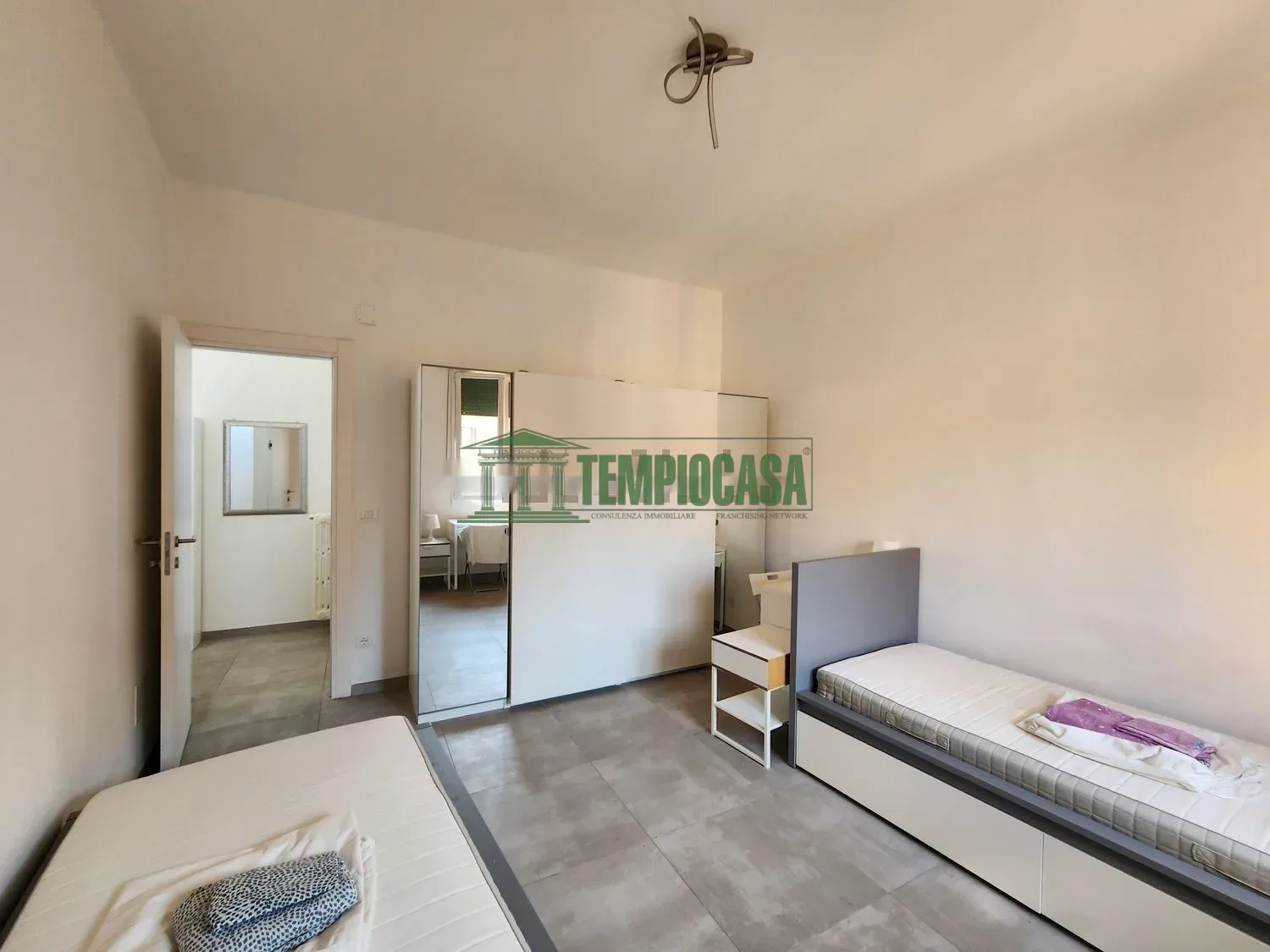 Trilocale in vendita in Via Giuseppe Massarenti, 202 — Camera da letto