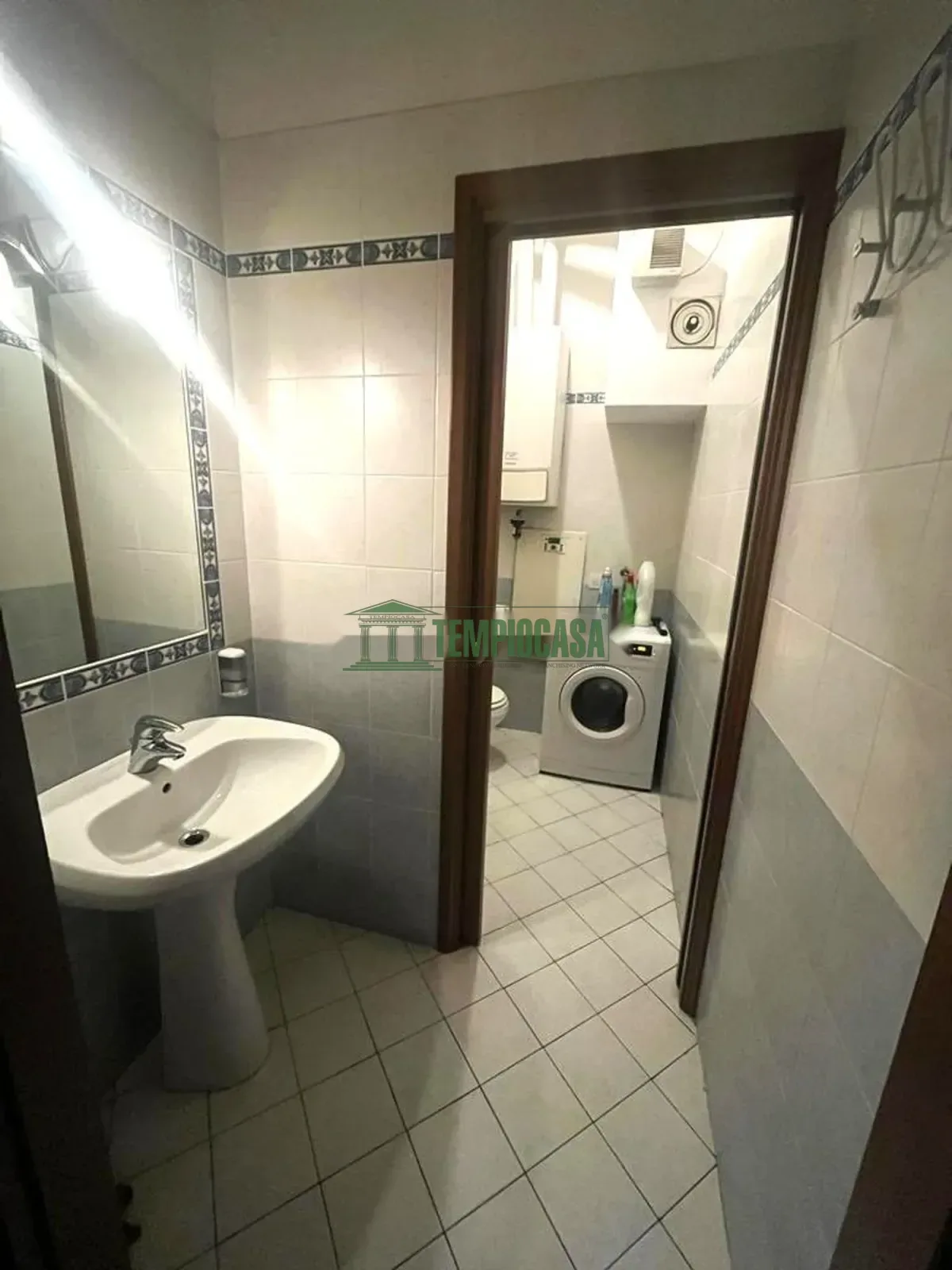 Quadrilocale in affitto in Via Lavino — Bagno