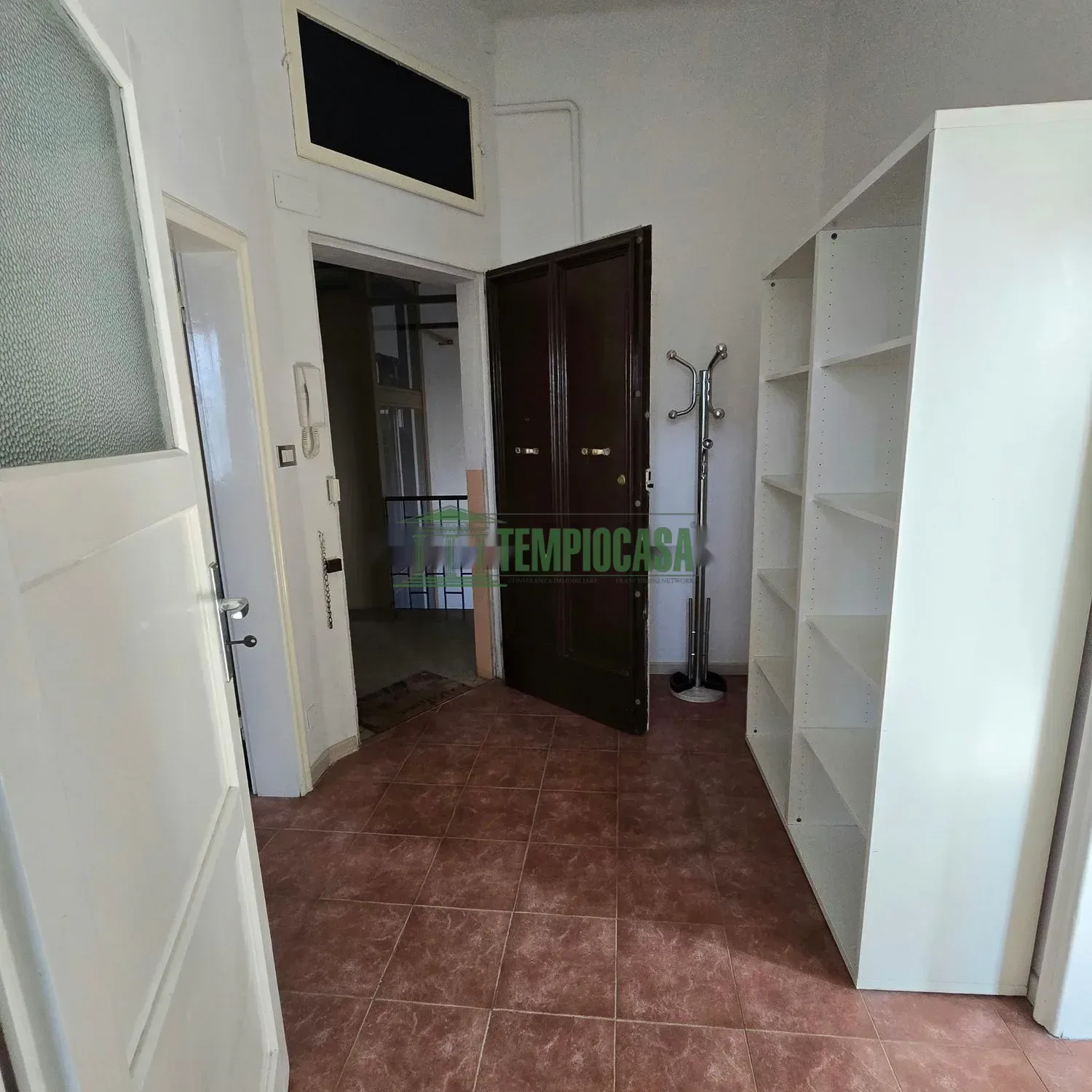 Bilocale in affitto in Via Podgora, 36 — Corridoio